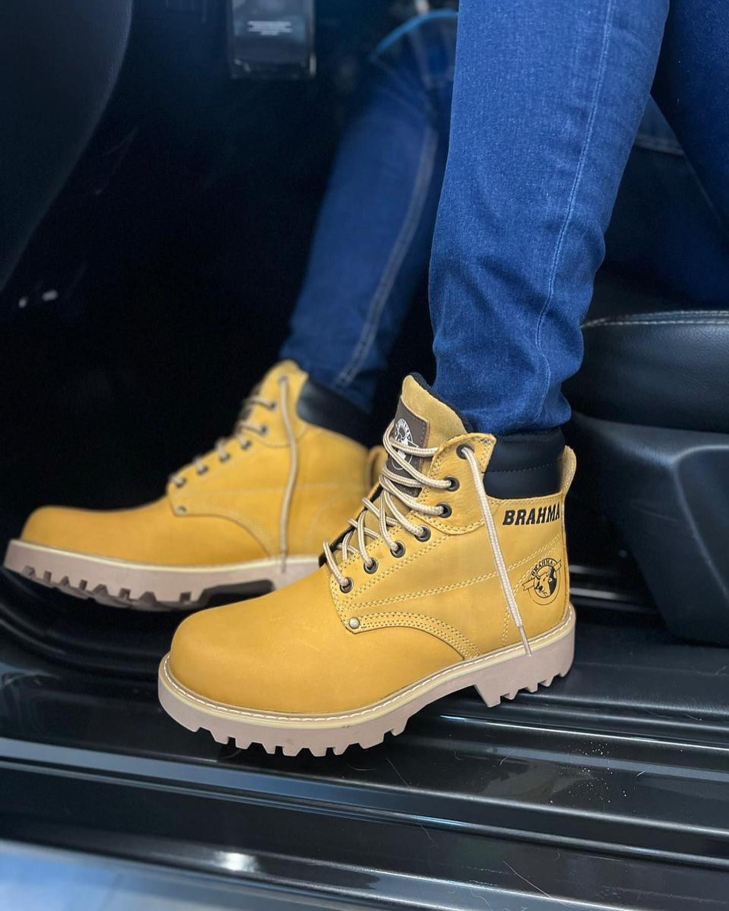 BOTA BRAHMA CLASICA CUERO + CAJA | CUERO GENUINO DE ALTA CALIDAD