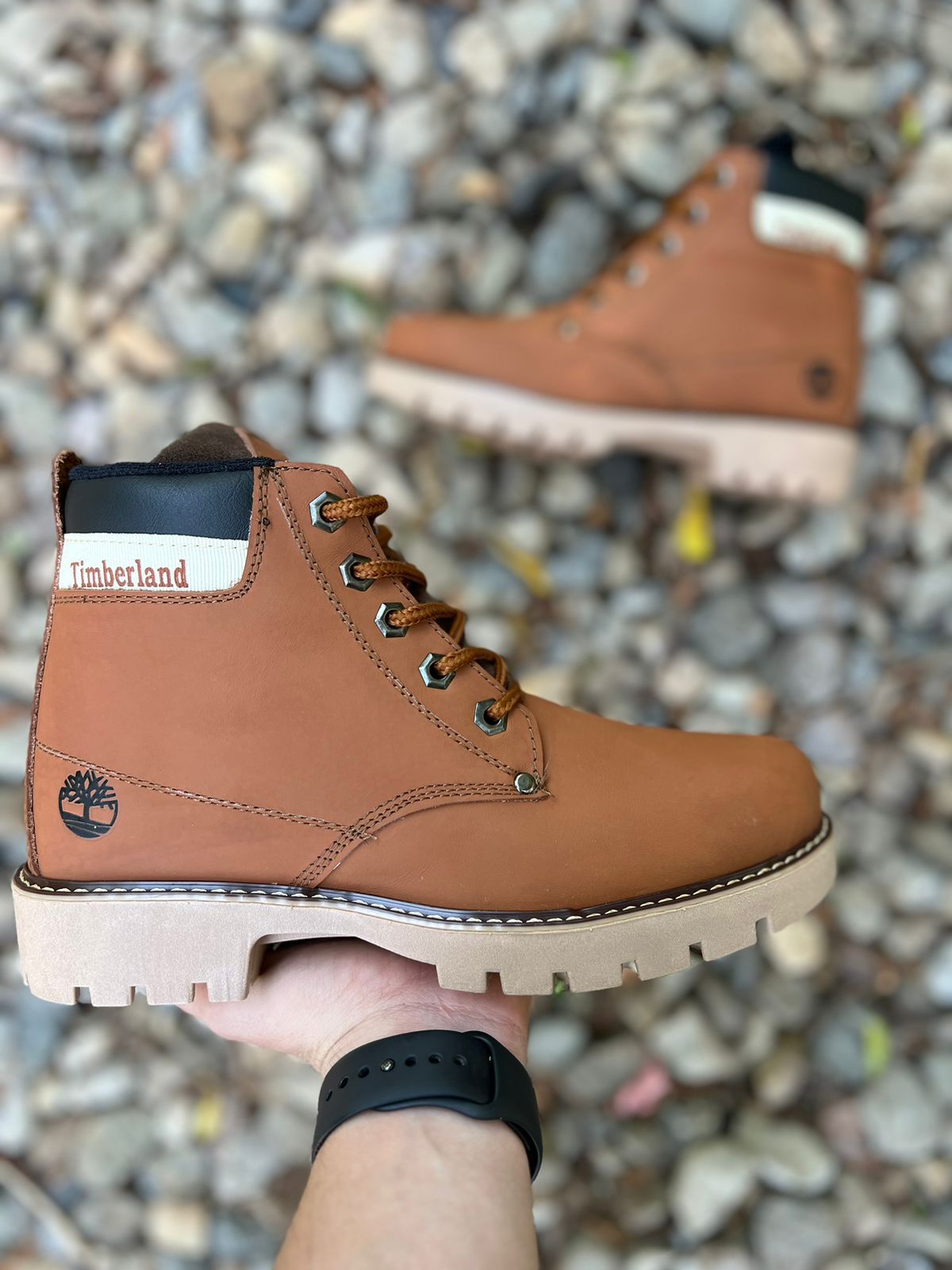 BOTA TIMBERLAND CLASICA CUERO + CAJA | BOTA PARA CUALQUIER TERRENO | RESISTENCIA Y ESTILO EN CADA PASO